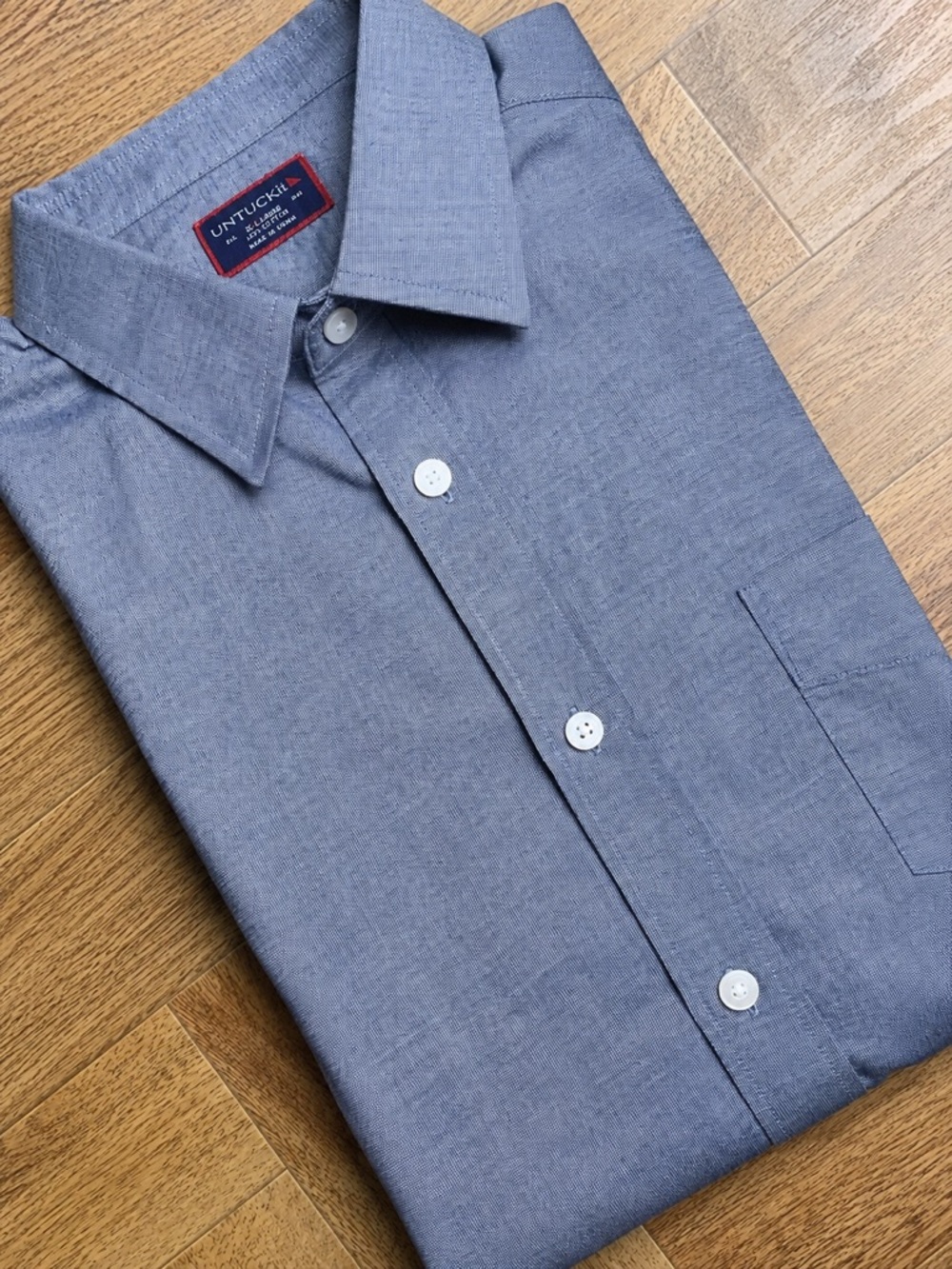 UNTUCKit Men’s XL Short Sleeve Button Down Shirt Blue Chambray 100% Cotton Casua